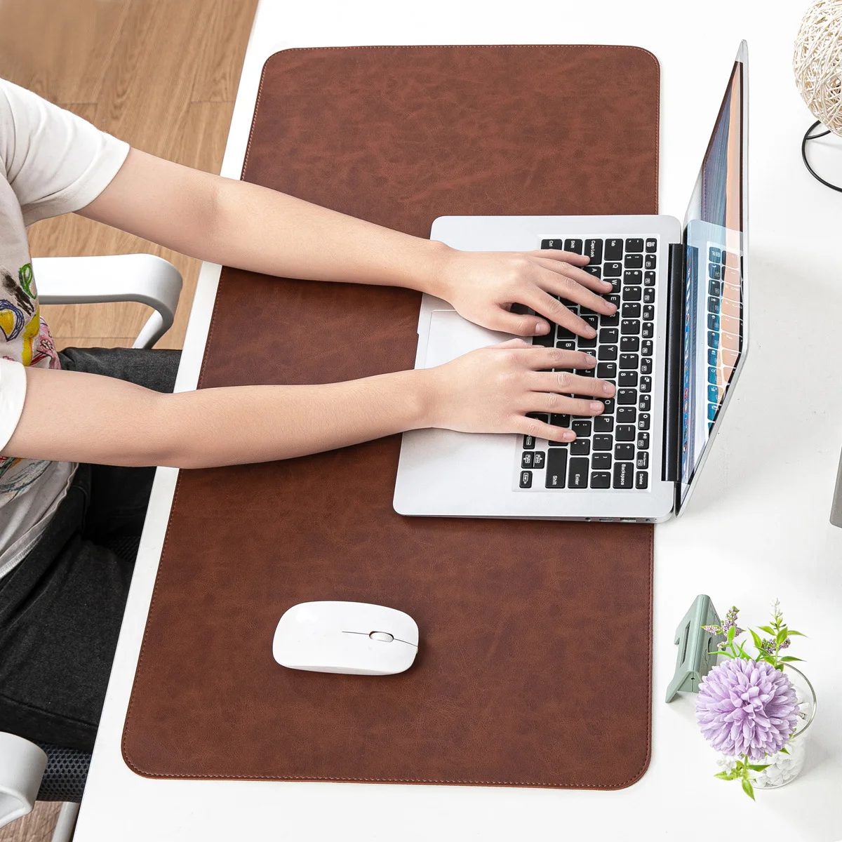 แผ่นรองโต๊ะกันน้ำ PU แผ่นรองเม - Mouse Charging Pad บทวิจารณ์และราคา