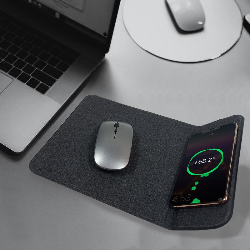 แผ่นชาร์จไร้สายแบบพกพา A003 15 - Mouse Charging Pad บทวิจารณ์และราคา